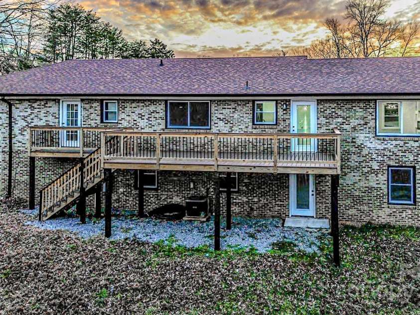 238 Lincoln Drive, Forest City, NC 28043.  MLS# CAR4328819, YatesRealty ID 4192. 