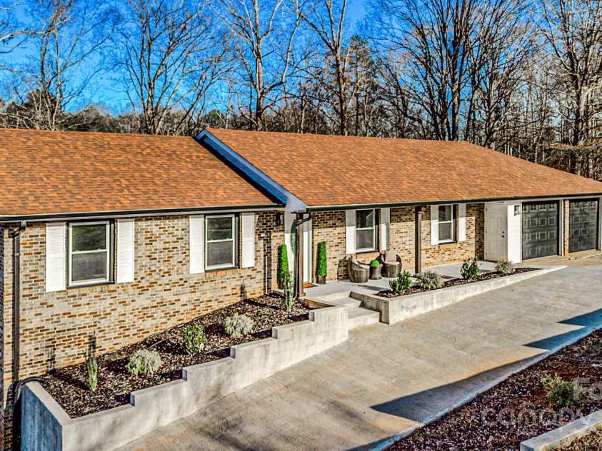 238 Lincoln Drive, Forest City, NC 28043.  MLS# CAR4328819, YatesRealty ID 4192. 