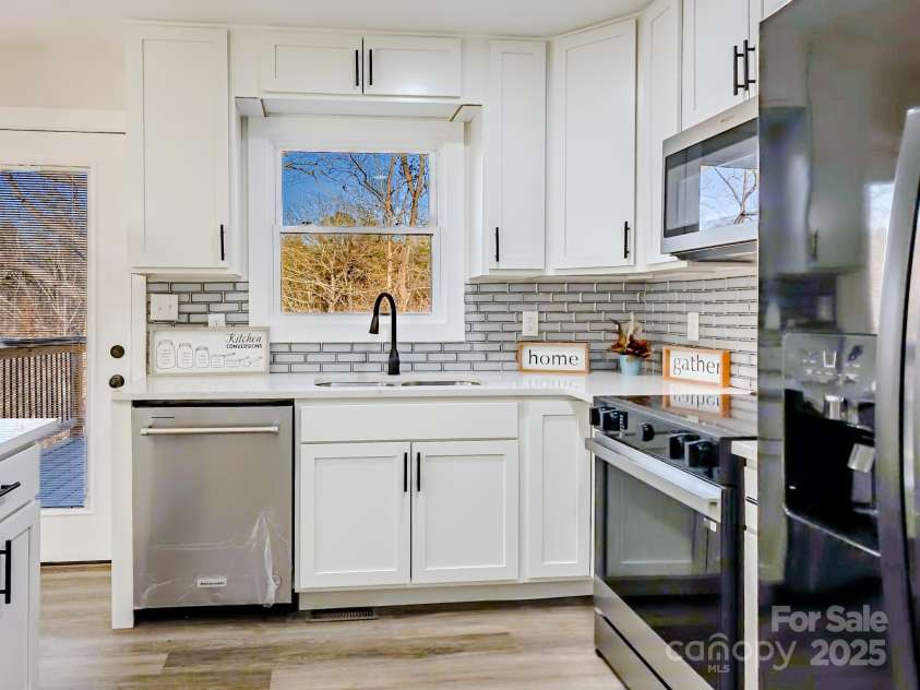 238 Lincoln Drive, Forest City, NC 28043.  MLS# CAR4328819, YatesRealty ID 4192. 