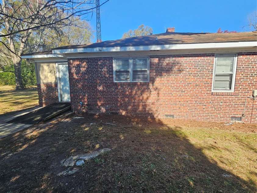 857 Eastland Avenue, Kingstree, SC 29556.  MLS# CAR4206861, YatesRealty ID 4192. 