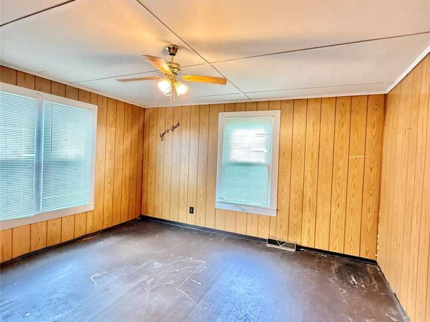 45 White Street, Chester, SC 29706.  MLS# CAR4412218, YatesRealty ID 41924. 