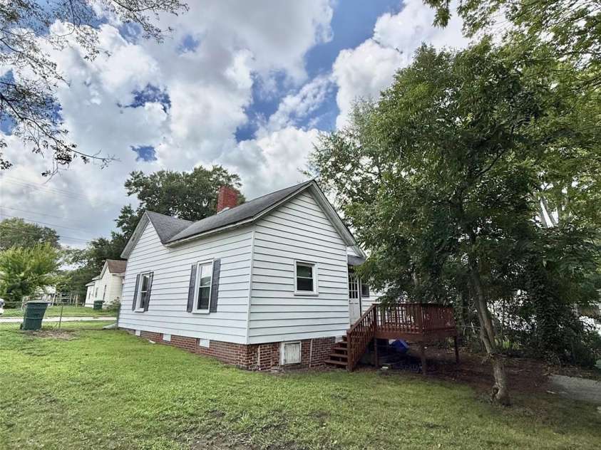 45 White Street, Chester, SC 29706.  MLS# CAR4412218, YatesRealty ID 41924. 