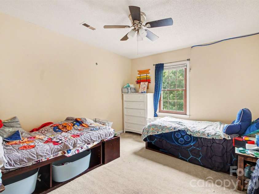 1416 Rivermont Drive, Gastonia, NC 28054.  MLS# CAR4408314, YatesRealty ID 41925. 