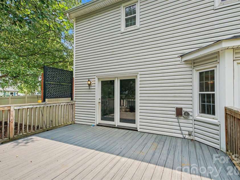 1416 Rivermont Drive, Gastonia, NC 28054.  MLS# CAR4408314, YatesRealty ID 41925. 