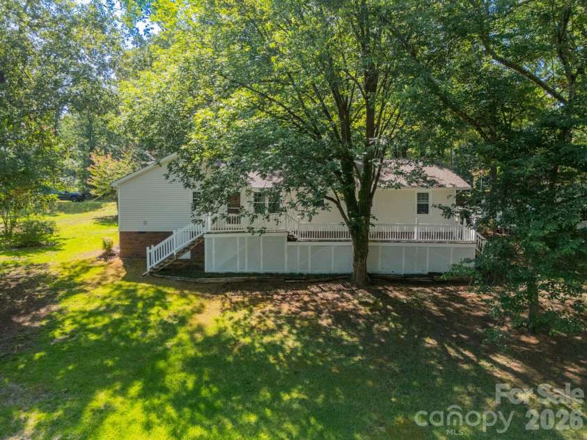 1077 Shore Drive, Lancaster, SC 29720.  MLS# CAR4403968, YatesRealty ID 41926. 
