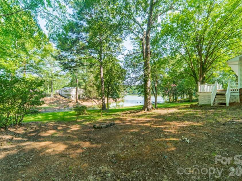 1077 Shore Drive, Lancaster, SC 29720.  MLS# CAR4403968, YatesRealty ID 41926. 