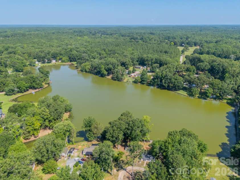 1077 Shore Drive, Lancaster, SC 29720.  MLS# CAR4403968, YatesRealty ID 41926. 