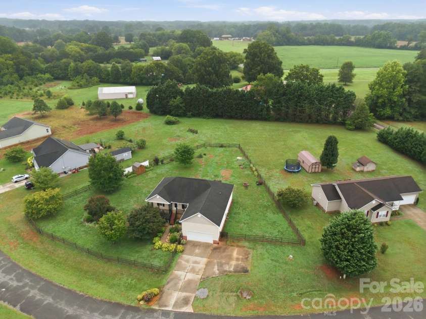 150 Evening Drive, Salisbury, NC 28147.  MLS# CAR4408691, YatesRealty ID 41929. 