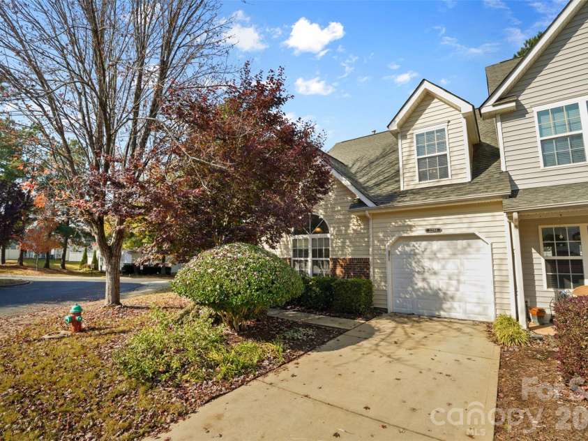 2296 Hanover Court, Fort Mill, SC 29707.  MLS# CAR4319377, YatesRealty ID 4193. 