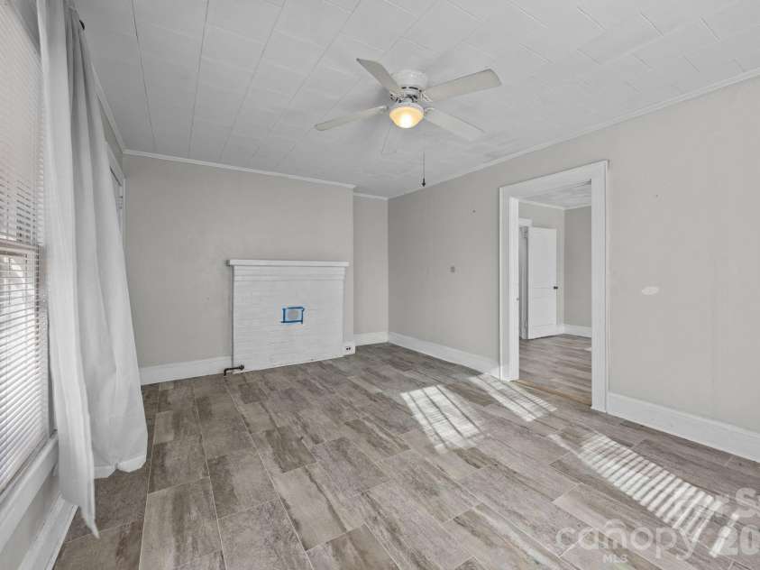 815 Desoto Avenue, Kannapolis, NC 28083.  MLS# CAR4335383, YatesRealty ID 4193. Apt B Bedroom