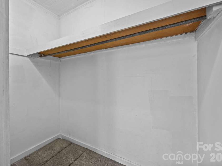 815 Desoto Avenue, Kannapolis, NC 28083.  MLS# CAR4335383, YatesRealty ID 4193. Apt B Closet