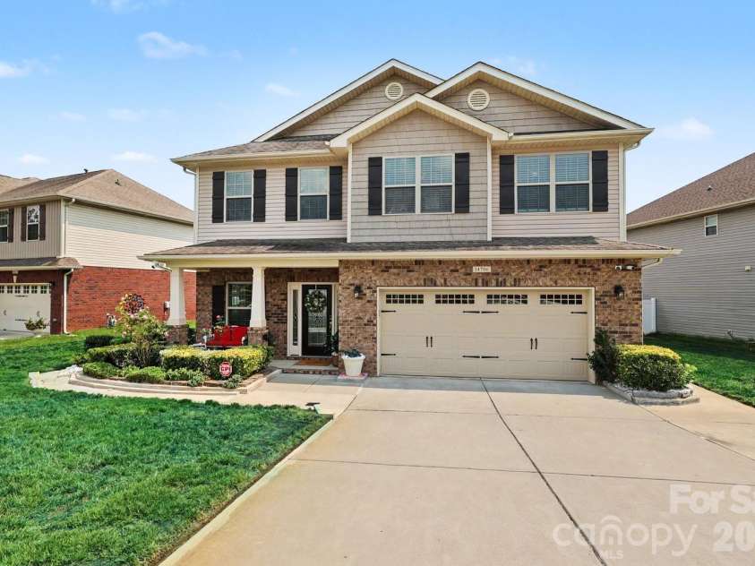 14706 Vaughan Drive, Charlotte, NC 28273.  MLS# CAR4409139, YatesRealty ID 41932. 