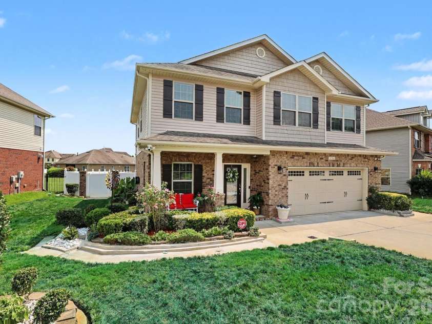 14706 Vaughan Drive, Charlotte, NC 28273.  MLS# CAR4409139, YatesRealty ID 41932. 