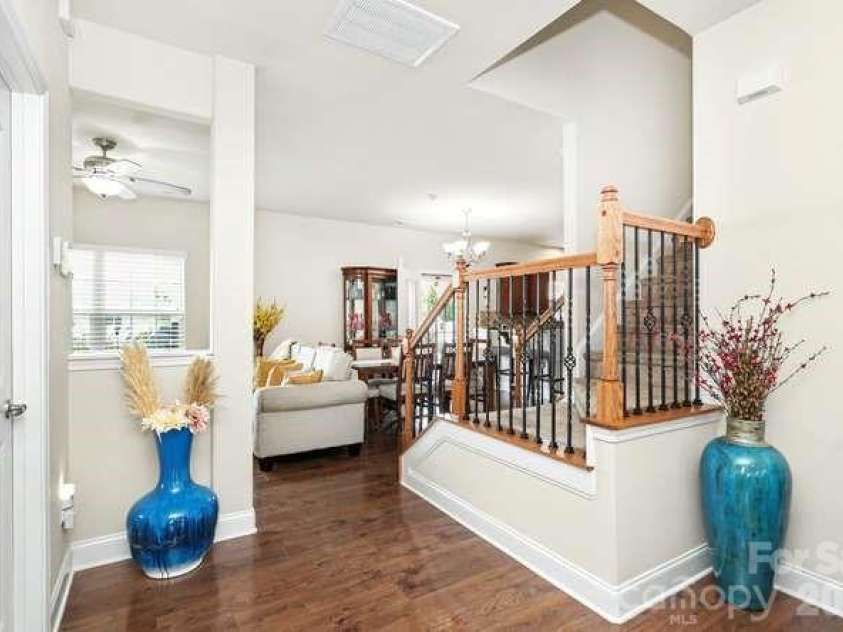 14706 Vaughan Drive, Charlotte, NC 28273.  MLS# CAR4409139, YatesRealty ID 41932. 