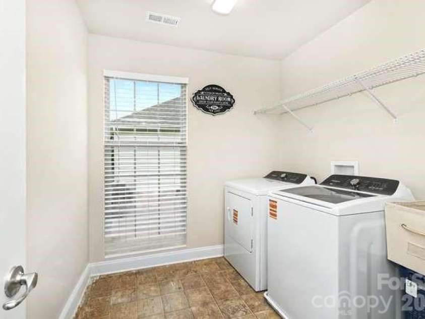 14706 Vaughan Drive, Charlotte, NC 28273.  MLS# CAR4409139, YatesRealty ID 41932. 