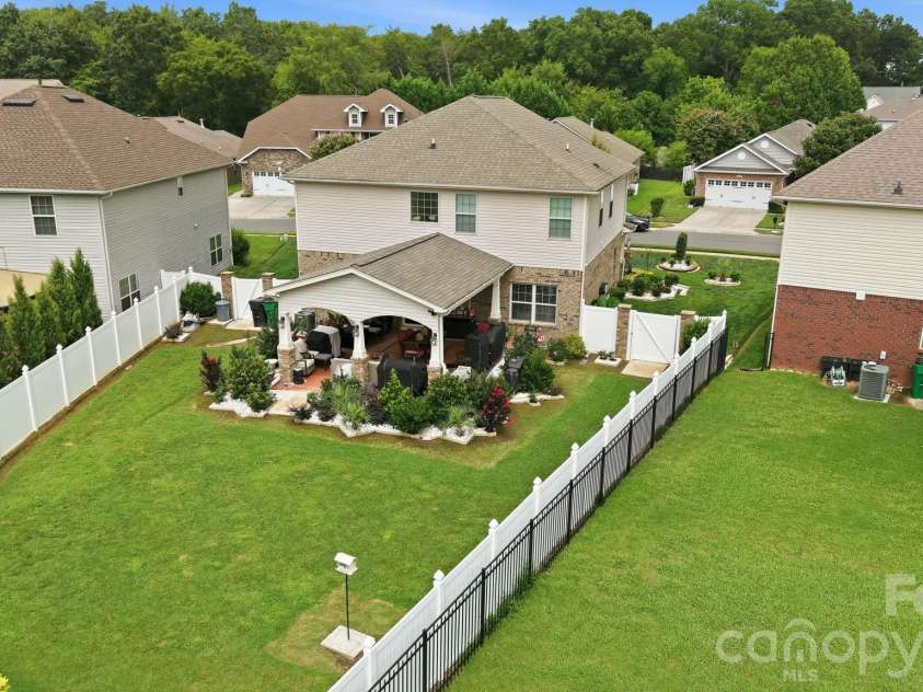 14706 Vaughan Drive, Charlotte, NC 28273.  MLS# CAR4409139, YatesRealty ID 41932. 