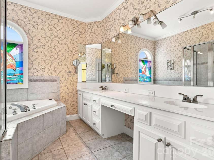 6303 Pointe Lane, Rocky Mount, NC 27803.  MLS# CAR4410505, YatesRealty ID 41934. Primary Bathroom