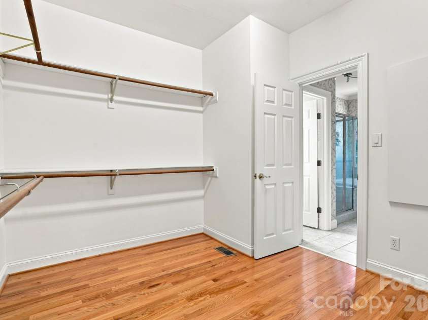 6303 Pointe Lane, Rocky Mount, NC 27803.  MLS# CAR4410505, YatesRealty ID 41934. Primary Walk-in