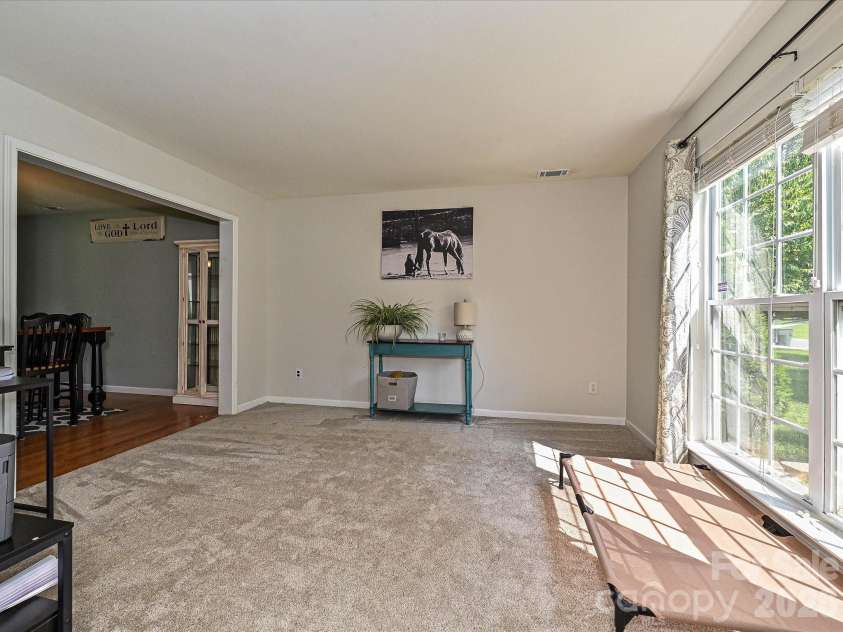 126 Rusty Nail Drive, Mooresville, NC 28115.  MLS# CAR4409612, YatesRealty ID 41936. Office/ Flex Space
