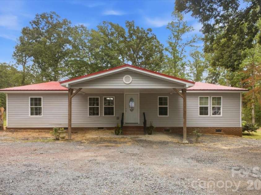 4313 Jenkins Road, Marshville, NC 28103.  MLS# CAR4407647, YatesRealty ID 41940. 