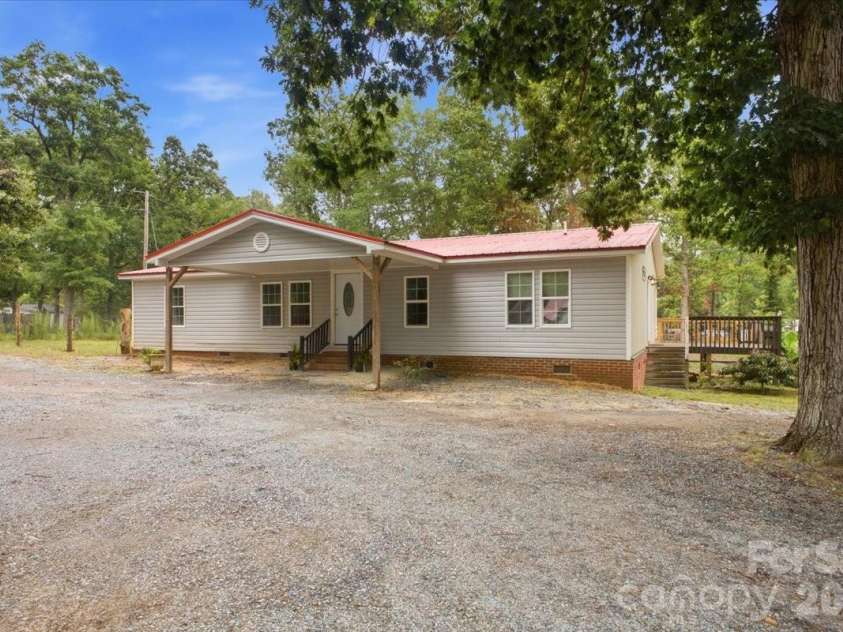 4313 Jenkins Road, Marshville, NC 28103.  MLS# CAR4407647, YatesRealty ID 41940. 