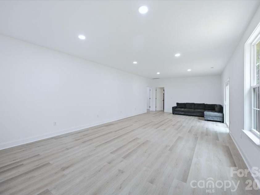 4313 Jenkins Road, Marshville, NC 28103.  MLS# CAR4407647, YatesRealty ID 41940. 