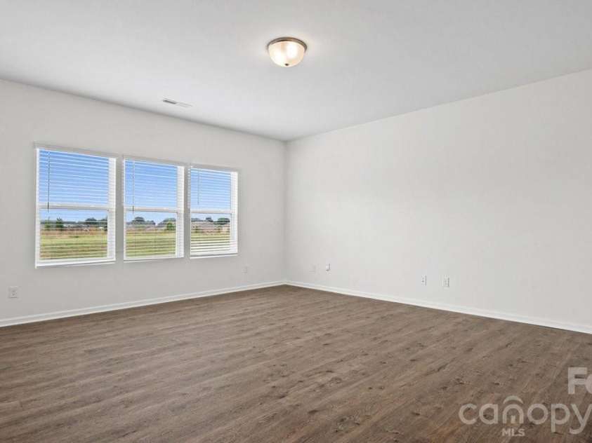 122 Canada Drive, Statesville, NC 28166.  MLS# CAR4393982, YatesRealty ID 41941. 