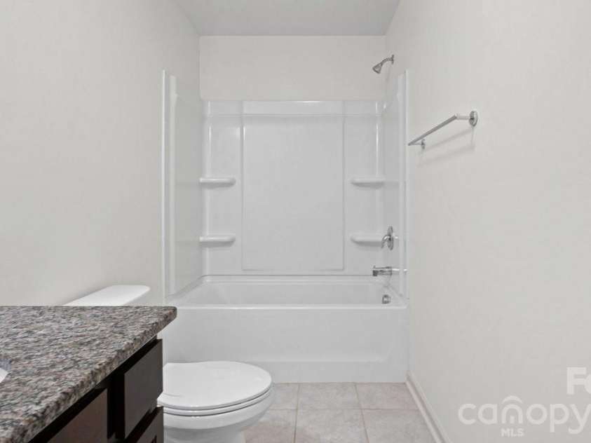 122 Canada Drive, Statesville, NC 28166.  MLS# CAR4393982, YatesRealty ID 41941. 