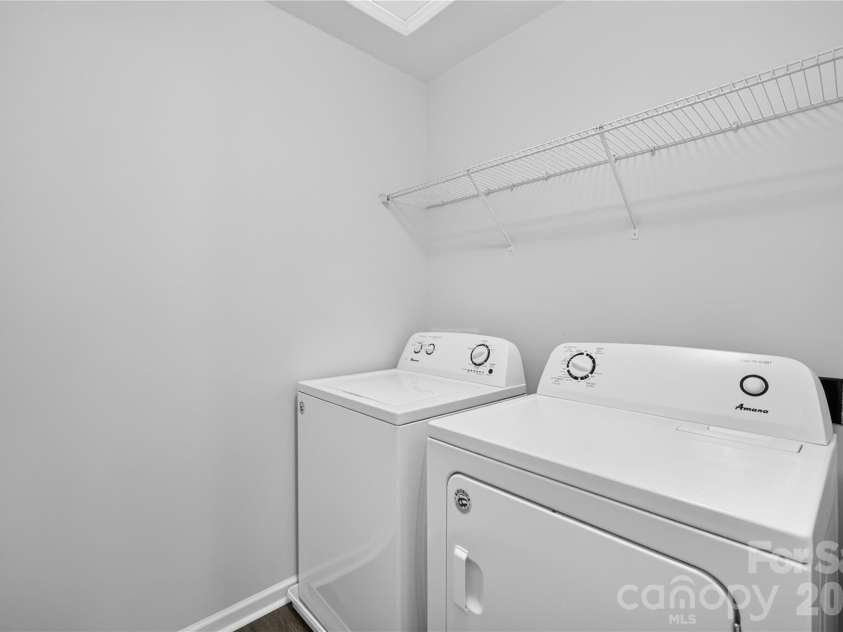 122 Canada Drive, Statesville, NC 28166.  MLS# CAR4393982, YatesRealty ID 41941. 