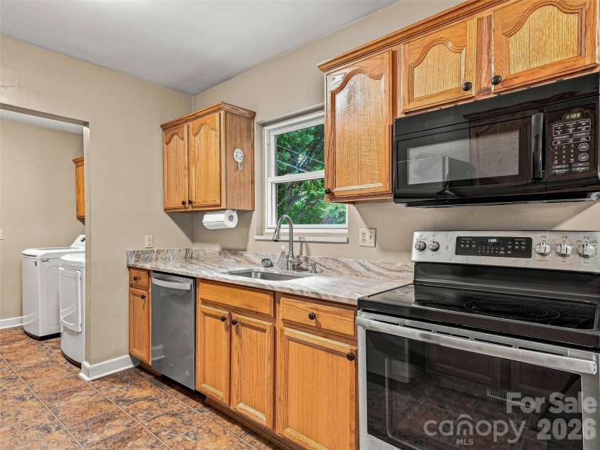 320 Kendale Court, East Flat Rock, NC 28726.  MLS# CAR4408973, YatesRealty ID 41942. 