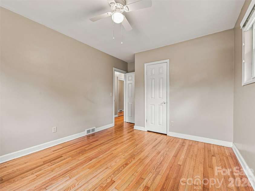 320 Kendale Court, East Flat Rock, NC 28726.  MLS# CAR4408973, YatesRealty ID 41942. 