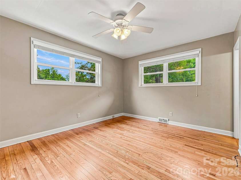 320 Kendale Court, East Flat Rock, NC 28726.  MLS# CAR4408973, YatesRealty ID 41942. 