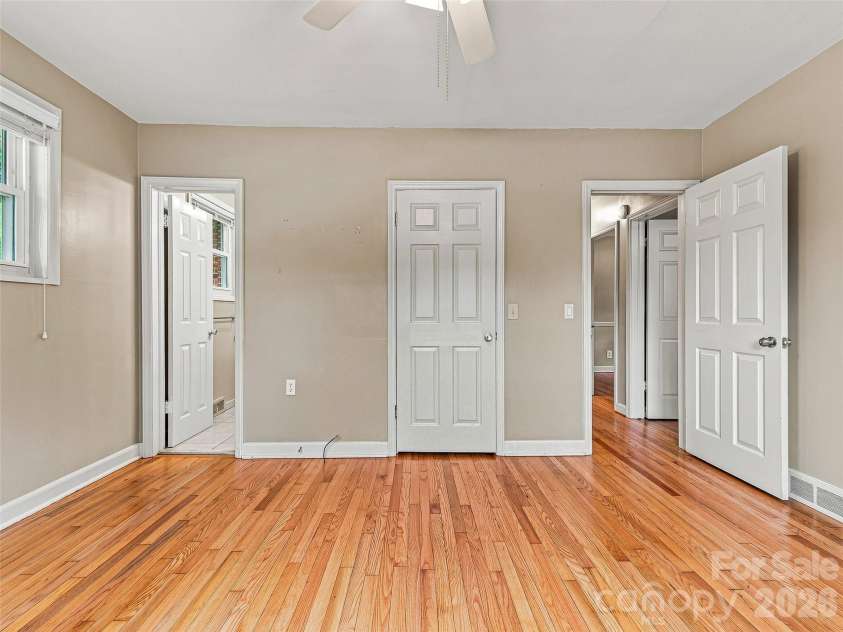 320 Kendale Court, East Flat Rock, NC 28726.  MLS# CAR4408973, YatesRealty ID 41942. 