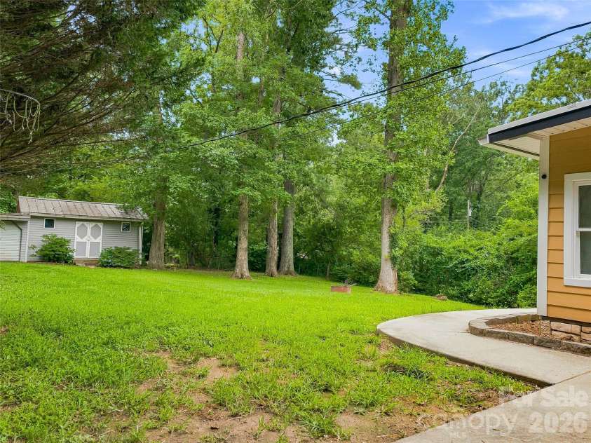 320 Kendale Court, East Flat Rock, NC 28726.  MLS# CAR4408973, YatesRealty ID 41942. 