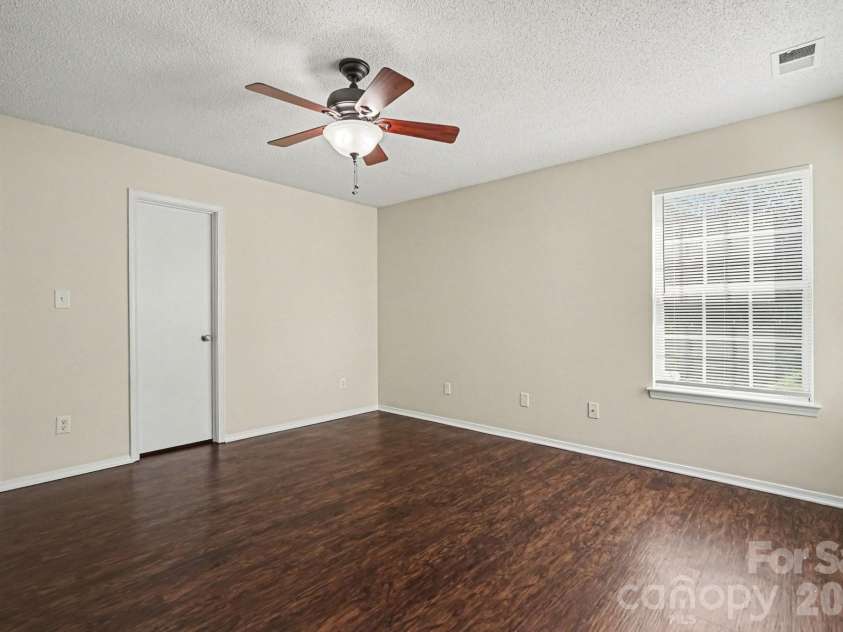 3087 Champion Lane, Concord, NC 28025.  MLS# CAR4406806, YatesRealty ID 41944. 