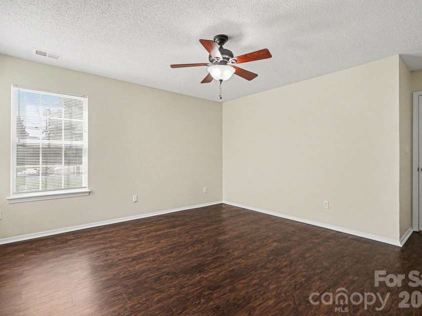 3087 Champion Lane, Concord, NC 28025.  MLS# CAR4406806, YatesRealty ID 41944. 