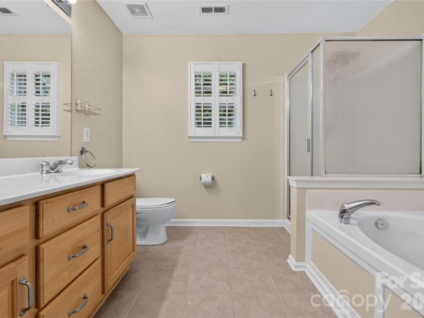 17222 Westmill Lane, Charlotte, NC 28277.  MLS# CAR4407899, YatesRealty ID 41945. 
