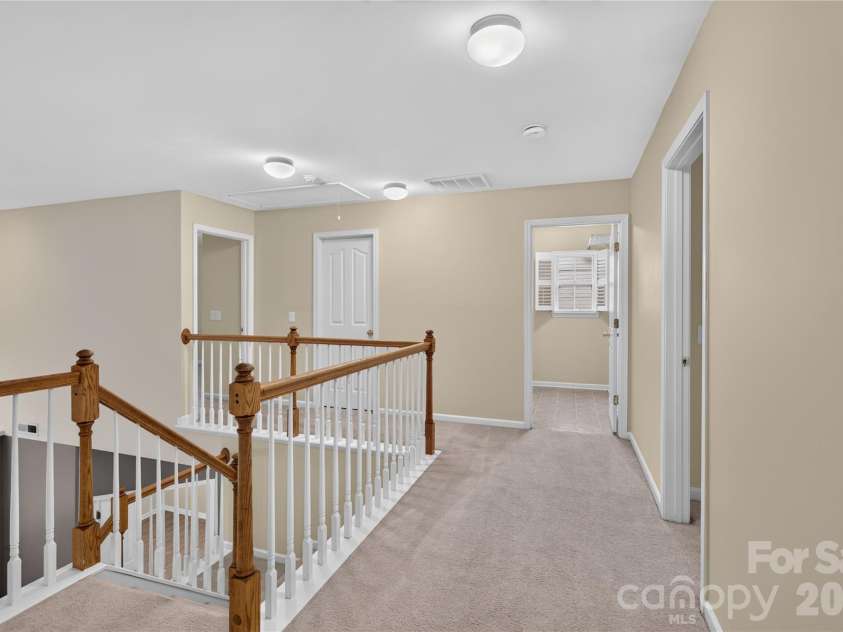 17222 Westmill Lane, Charlotte, NC 28277.  MLS# CAR4407899, YatesRealty ID 41945. 