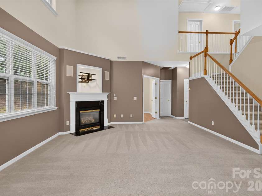 17222 Westmill Lane, Charlotte, NC 28277.  MLS# CAR4407899, YatesRealty ID 41945. 