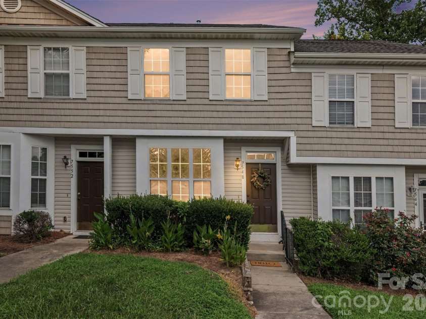 7548 Silver Arrow Drive, Charlotte, NC 28273.  MLS# CAR4408146, YatesRealty ID 41948. 