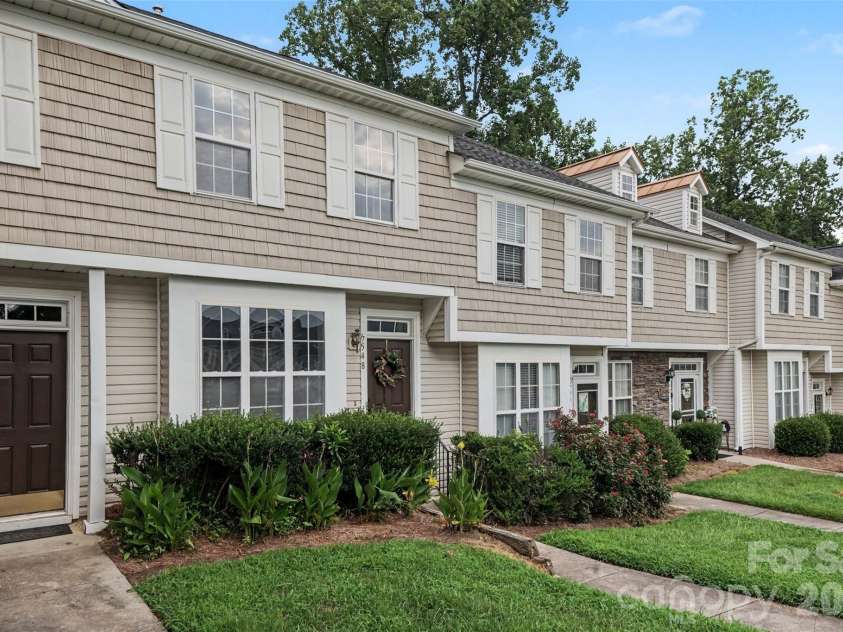 7548 Silver Arrow Drive, Charlotte, NC 28273.  MLS# CAR4408146, YatesRealty ID 41948. 