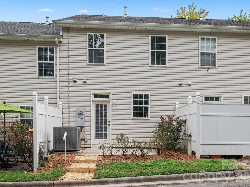 7548 Silver Arrow Drive, Charlotte, NC 28273.  MLS# CAR4408146, YatesRealty ID 41948. Back Patio