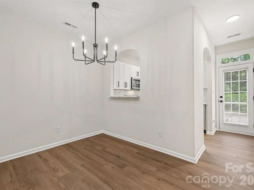 7548 Silver Arrow Drive, Charlotte, NC 28273.  MLS# CAR4408146, YatesRealty ID 41948. Dining Room
