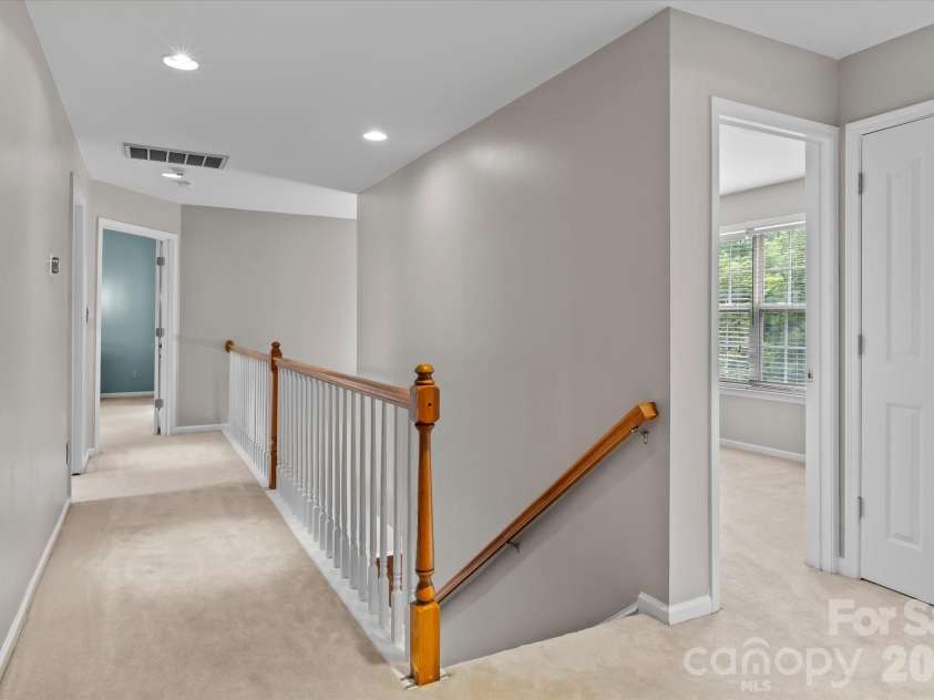 9407 Hillston Ridge Road, Huntersville, NC 28078.  MLS# CAR4398846, YatesRealty ID 41949. Landing area second floor.