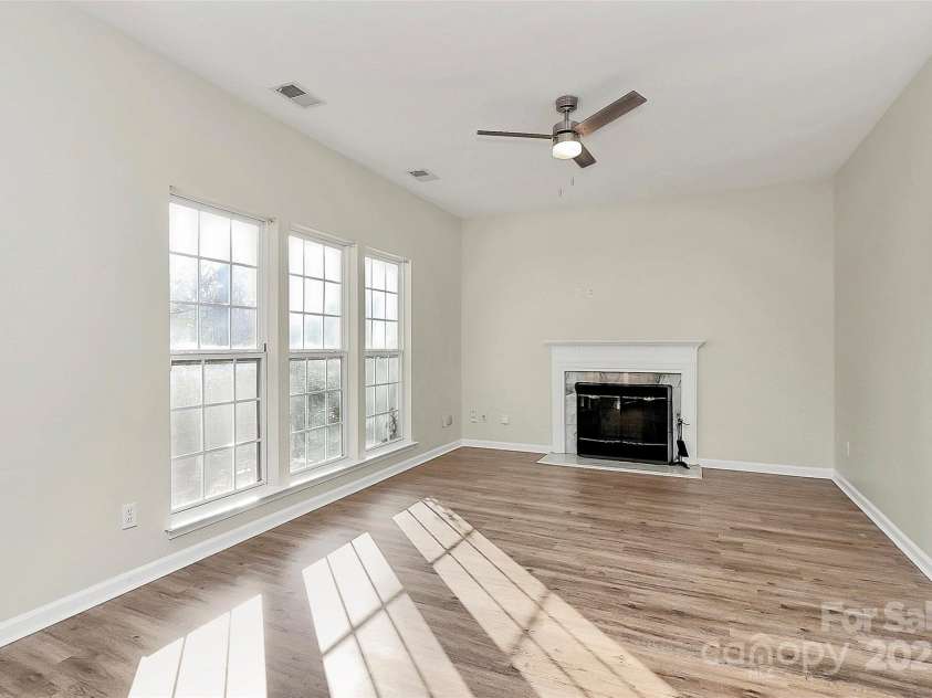 5323 Dewmorn Place, Charlotte, NC 28269.  MLS# CAR4224592, YatesRealty ID 4195. 