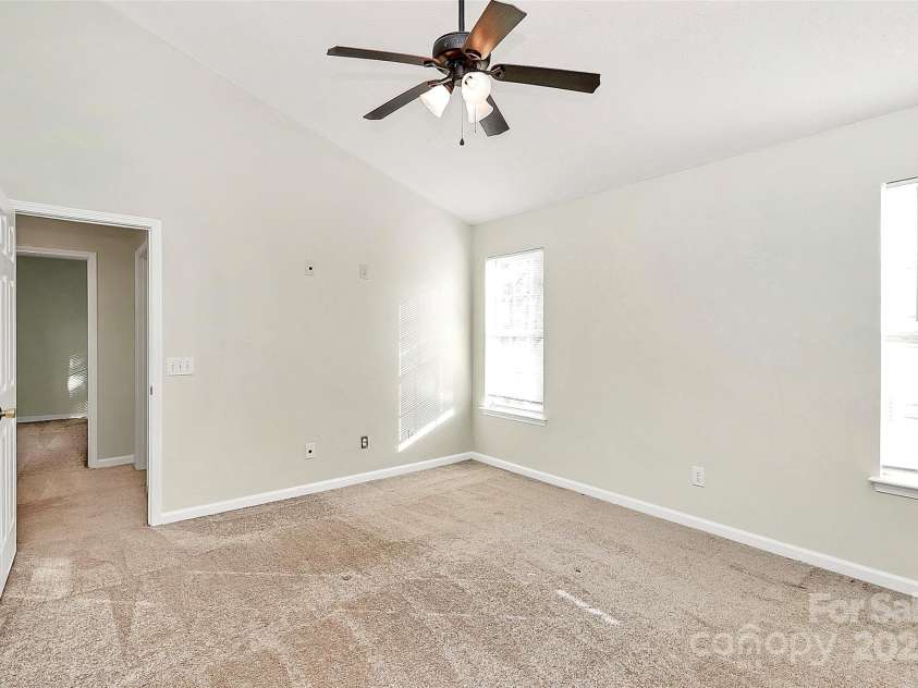 5323 Dewmorn Place, Charlotte, NC 28269.  MLS# CAR4224592, YatesRealty ID 4195. 