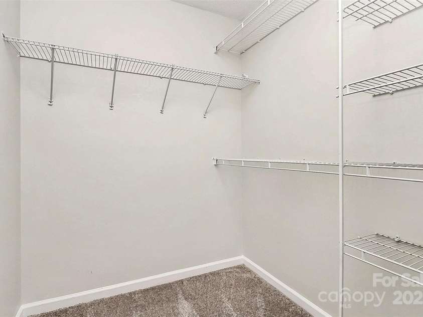 5323 Dewmorn Place, Charlotte, NC 28269.  MLS# CAR4224592, YatesRealty ID 4195. 