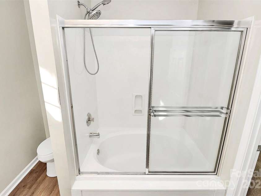 5323 Dewmorn Place, Charlotte, NC 28269.  MLS# CAR4224592, YatesRealty ID 4195. 