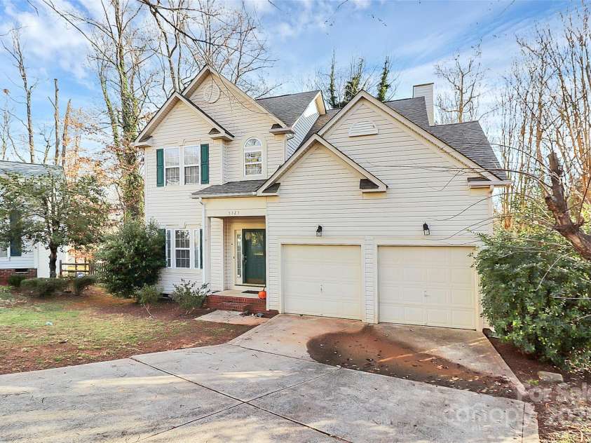5323 Dewmorn Place, Charlotte, NC 28269.  MLS# CAR4224592, YatesRealty ID 4195. 