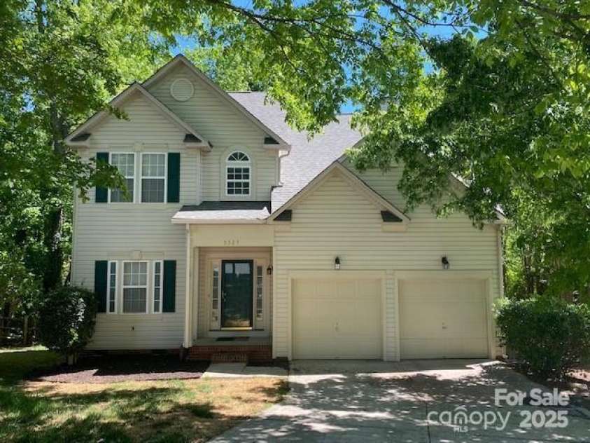 5323 Dewmorn Place, Charlotte, NC 28269.  MLS# CAR4224592, YatesRealty ID 4195. 